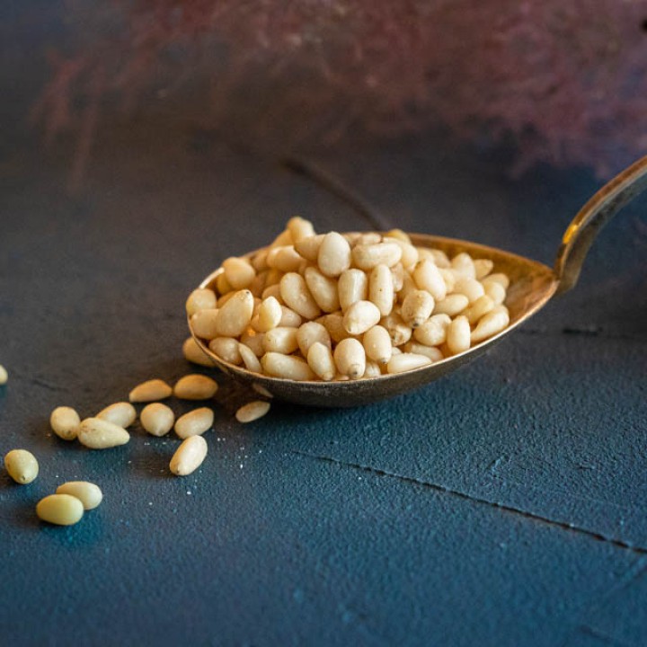 Organic shelled cedar nuts