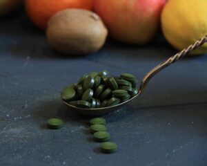 Organic Spirulina and Chlorella blend tablets (500 mg)