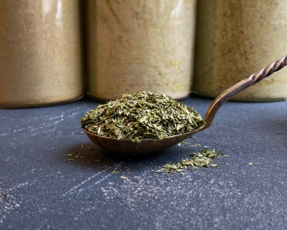 Organic dried parsley