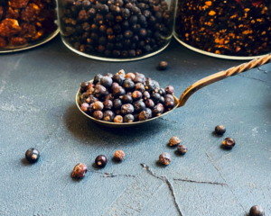 Organic juniper berries