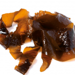 Ekologiškos džiovintos jūros daržovės WAKAME (dribsniai)