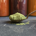 Ekologiški mėlynžiedės liucernos (Alfalfa) milteliai